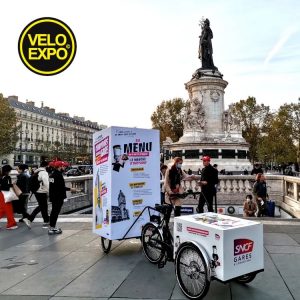 Velo-Expo-pour-SNCF-place-de-la-Republique-Paris